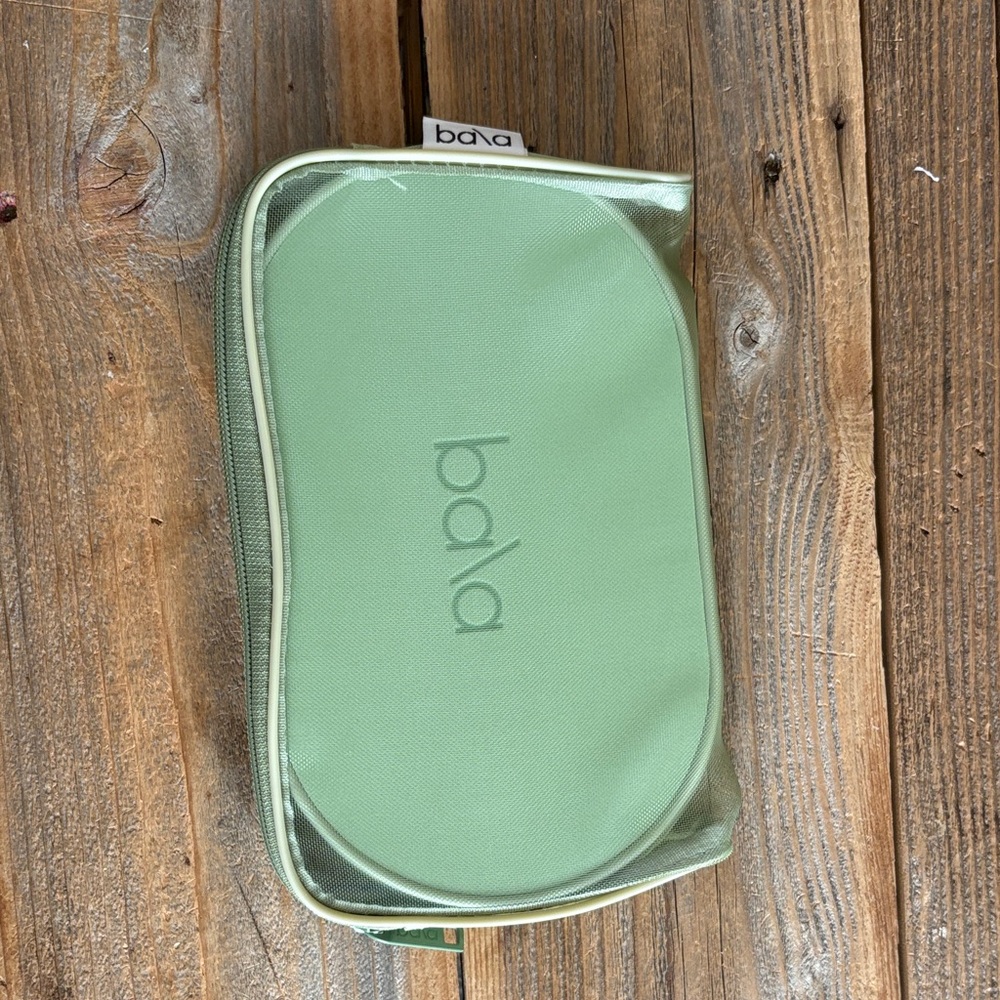 Bala Mint Green  sliders in Clear-Trim Zip Pouch